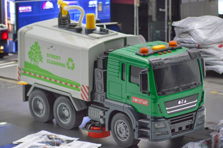 Zamiatarka śmieciarka ulic uliczna napęd frykcyjny led dżwięk gumowe kołą