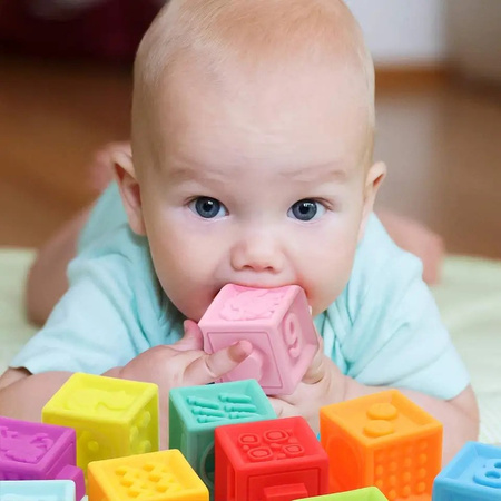 Klocki Piłeczki sensoryczne Piłki sensory do ćwiczeń GUMOWE PISZCZKI