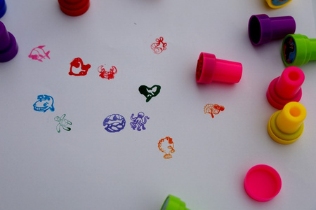 Pieczątki dla Dzieci STEMPELKI STEMPLE Zwierzaki Buźki KOLOROWE ZESTAW x 60